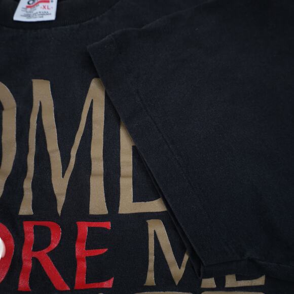 Vintage "Womens Adore Me, Fish Fear Me" Graphic T Shirt - Picture 8 of 8